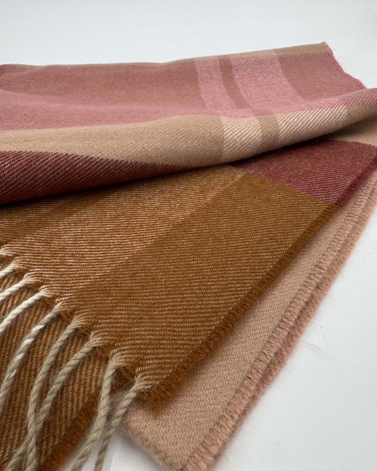 Mocha alpakų vilnos šalikas