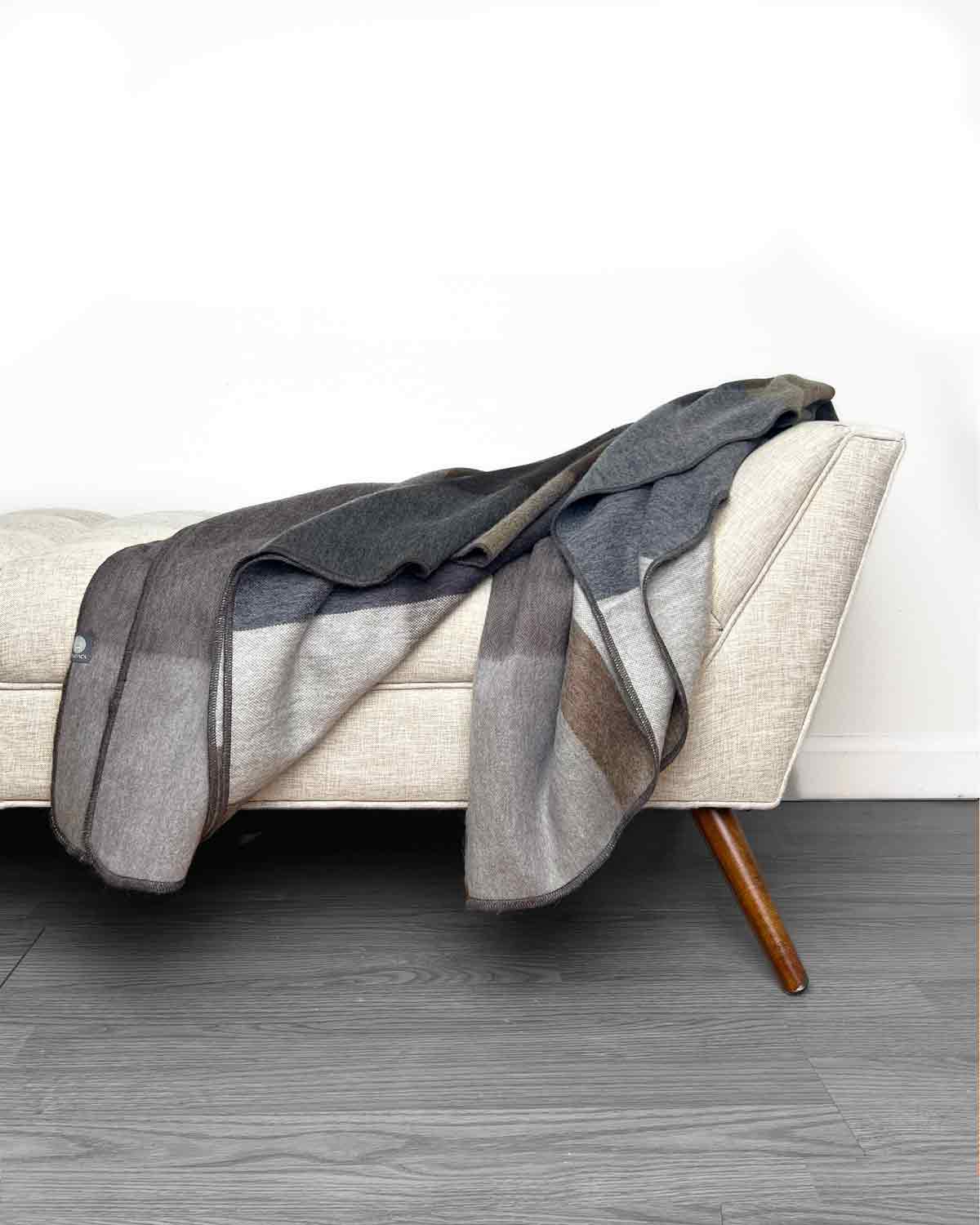 Alpakų vilnos pledas Woodland Lapis