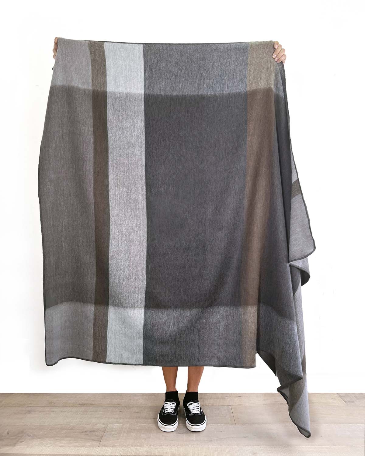 Alpakų vilnos pledas Woodland Lapis